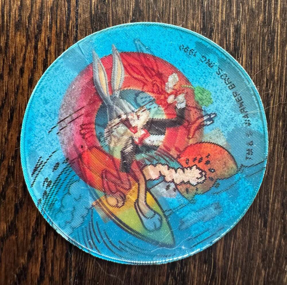 VTG 2” 1990 Bugs Bunny 50th Anniversary Holographic Lenticular Pog Warner Bros